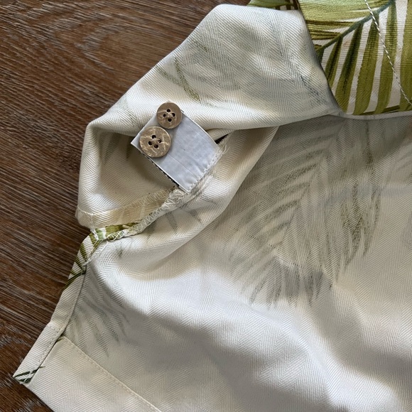 Tommy Bahama 100% Silk Hawaiian Shirt | Palm Print | Cream | Size XL - Picture 7 of 13